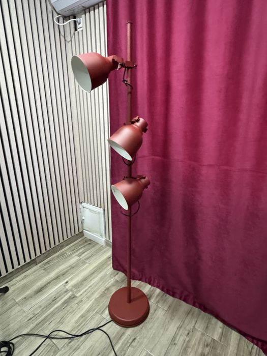 Lampadar ( Lampa) Rosu si Gri Hektar