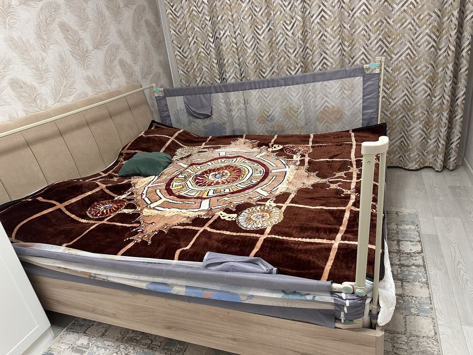 Спальный кровать