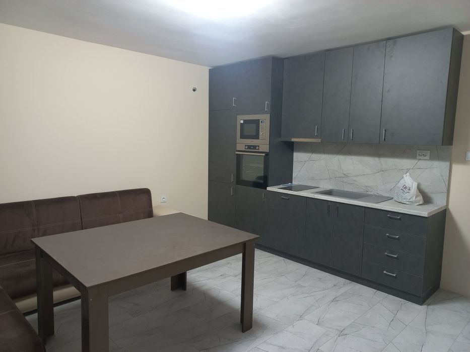 Дава се под наем Двустаен апартамент в Търговище, Център - 70 кв.м за 306 € - Снимка #6