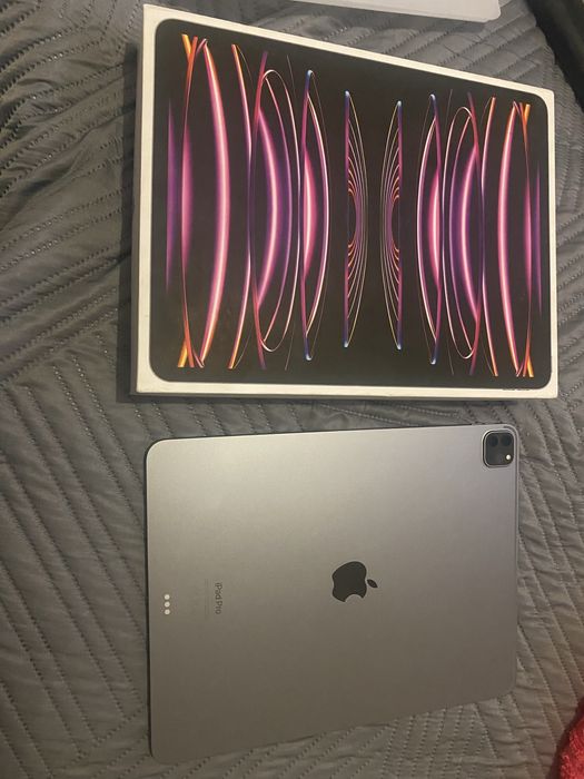 Планшет Apple iPad Pro 12.9