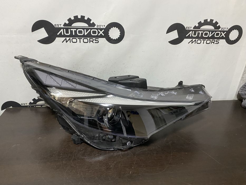 Far dreapta halogen si led Hyundai Elantra an 2021-2023