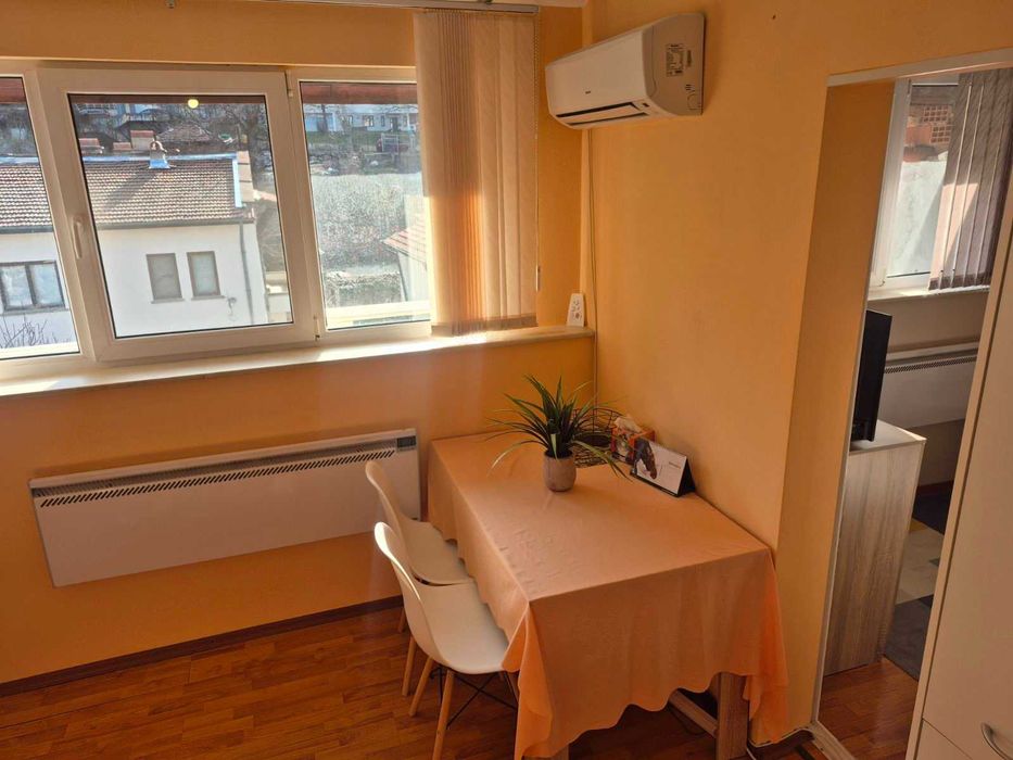Дава се под наем Едностаен апартамент в Враца, Вежен - 49 кв.м за 229.5 € - Снимка #9
