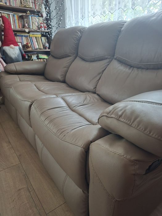 Canapele piele naturala cu recliner