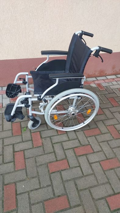 Scaun cu rotile handicap