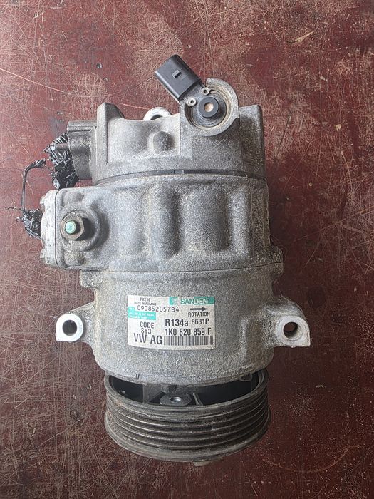 Compresor a.c vw Passat B6 2.0 BMR