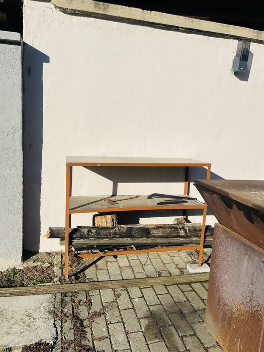 Suport din fier cu placi gresie, f solid