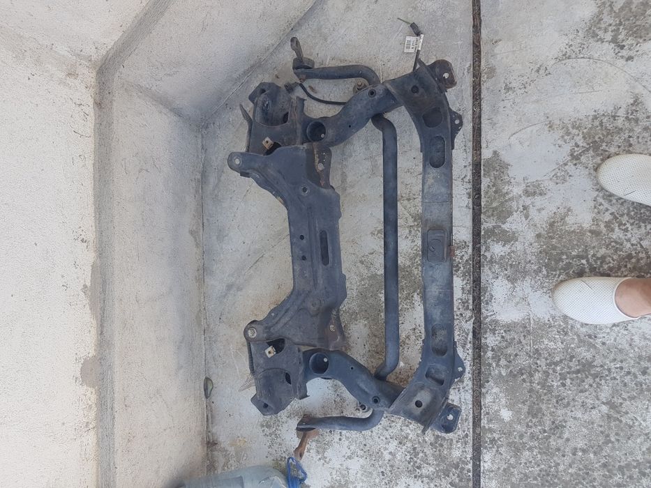 Vând jug motor mercedes w211
