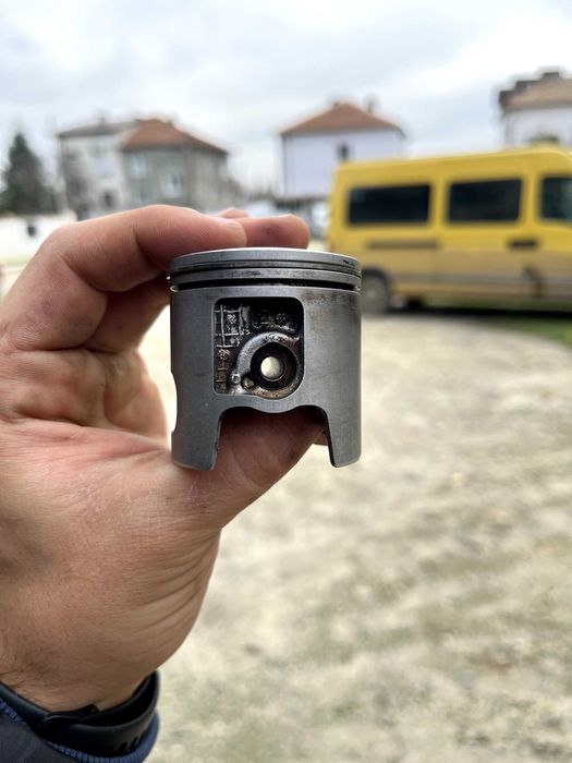 Кит Malossi 70cc Цилиндър, Бутало, Глава, Иглен лагер и Гарнитури