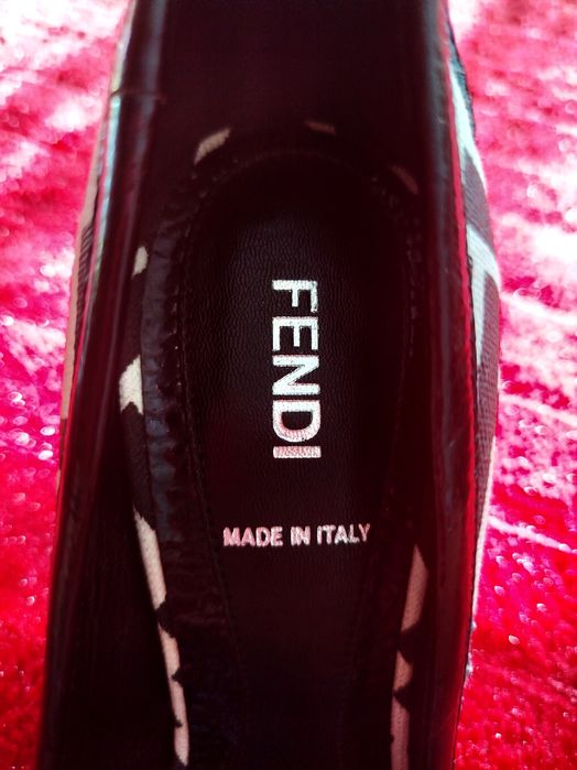 Fendi-original  сандали на ток