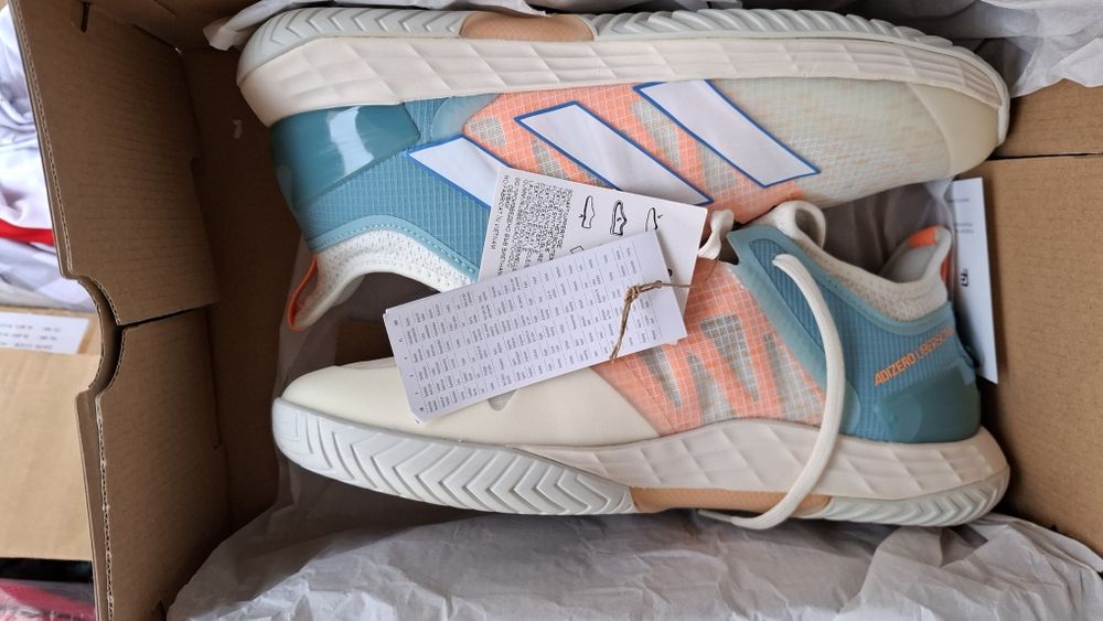 Adizero Ubersonic 4M Parl