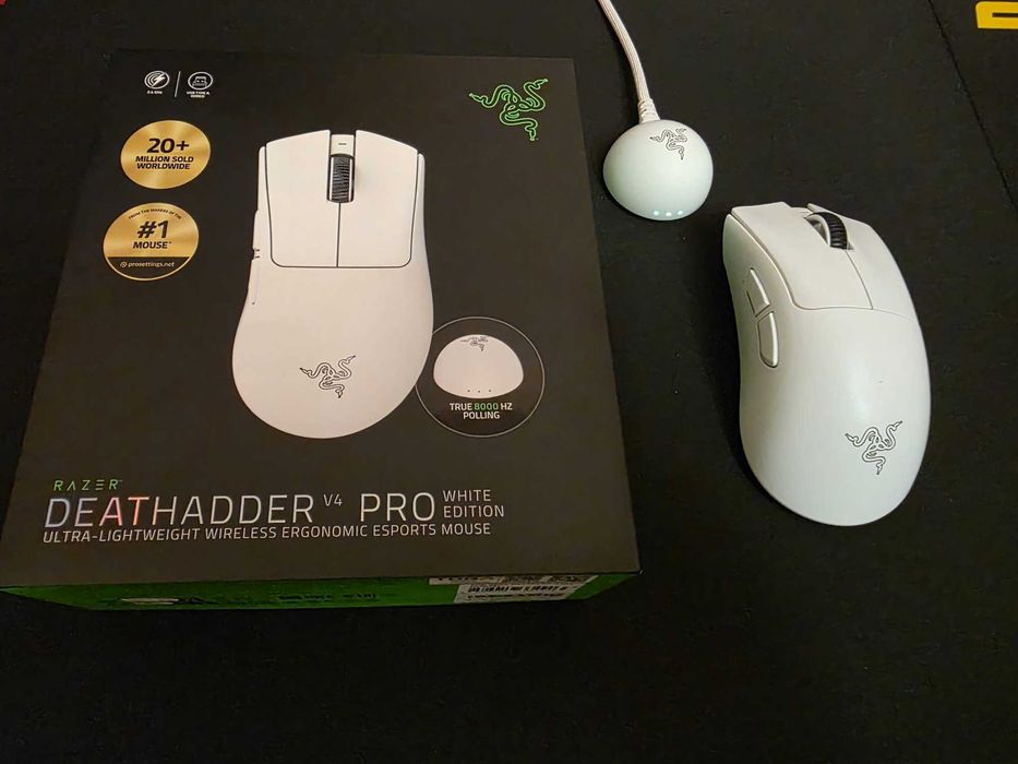 Razer DeathAdder V4 Pro Full Box – Garantie + Skates Rezerva