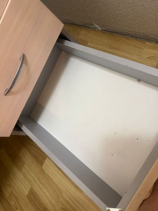 Продам офисный стол Б/У