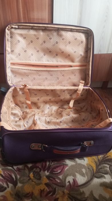 Чемодан на колесах