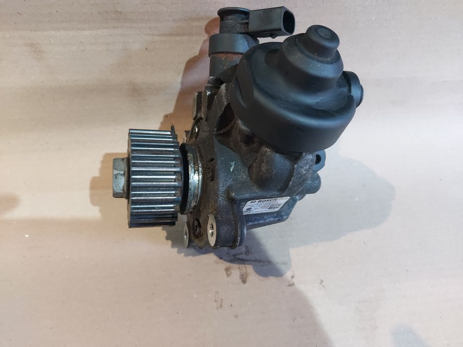 Pompa inalte presiune 04L130755E 0445010538 vw skoda seat audi