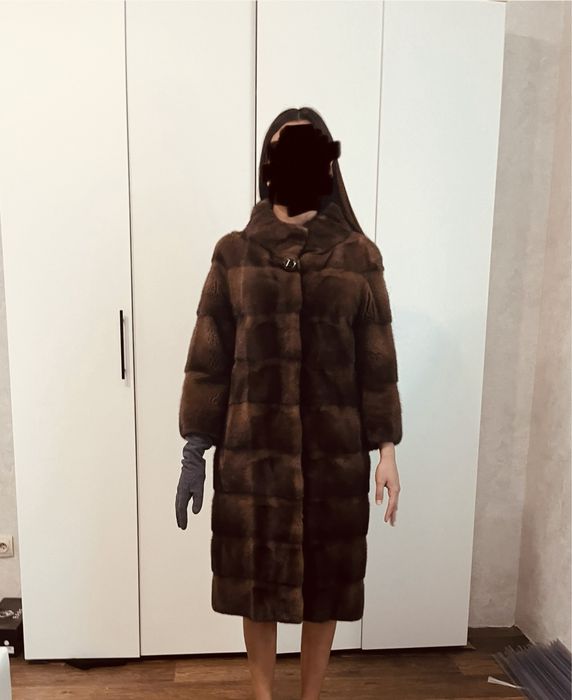 Продам женскую шубу