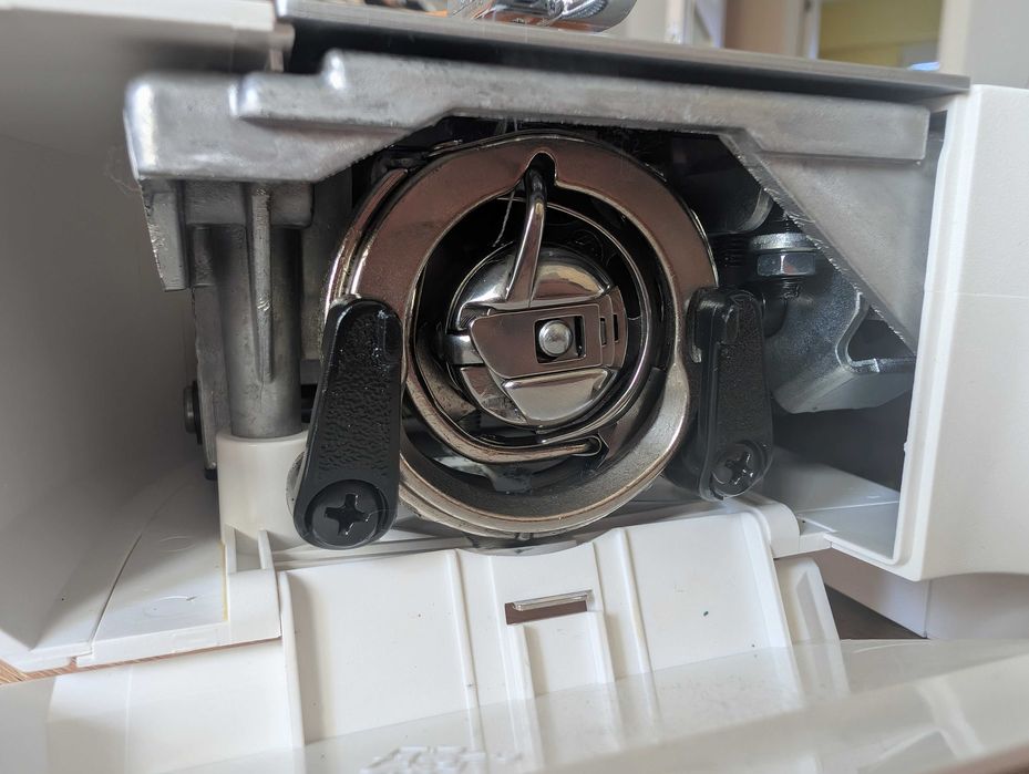 Шевна машина Singer M3505, неразличима от нова - 215€