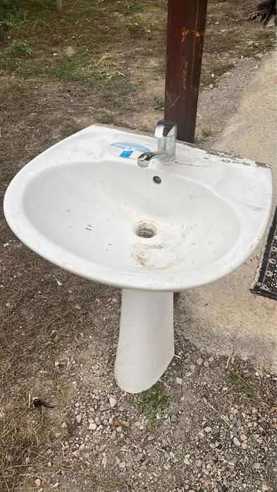 Керамическая раковина