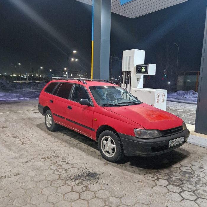 Тоета Карина Е универсал 1995г.1.6л