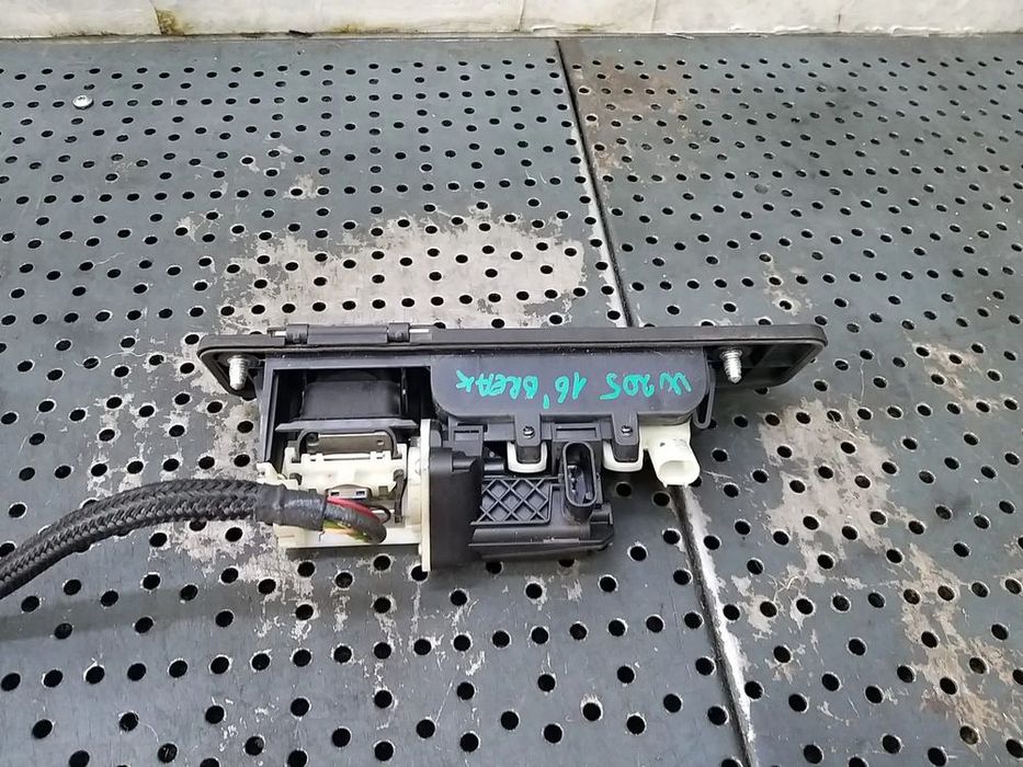 Camera marsarier switch maner deschidere haion mercedes c class w205 a1667500993 01150091006 011500909
