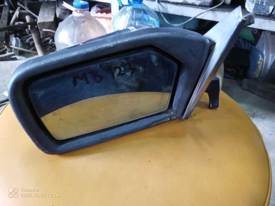 Продавам ляво огледало за mercedes 123 lift mirror Mercedes 123