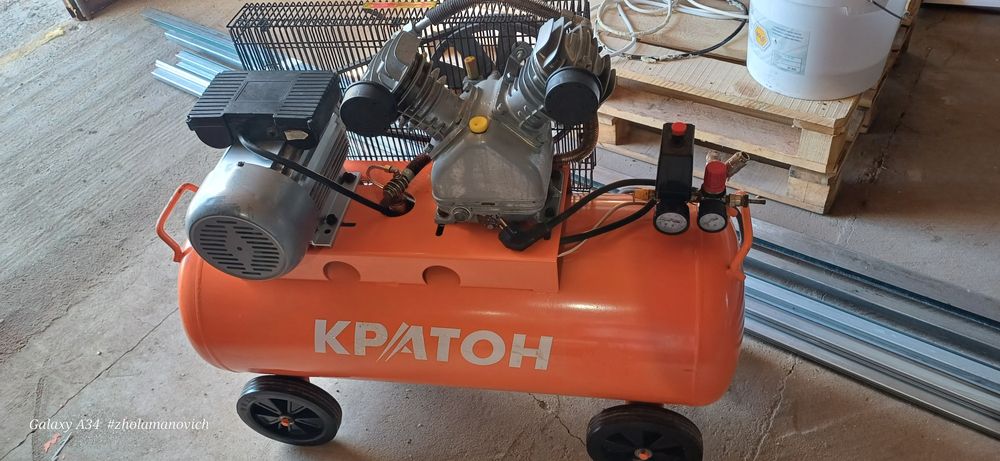 Компрессор 100л 220вольт