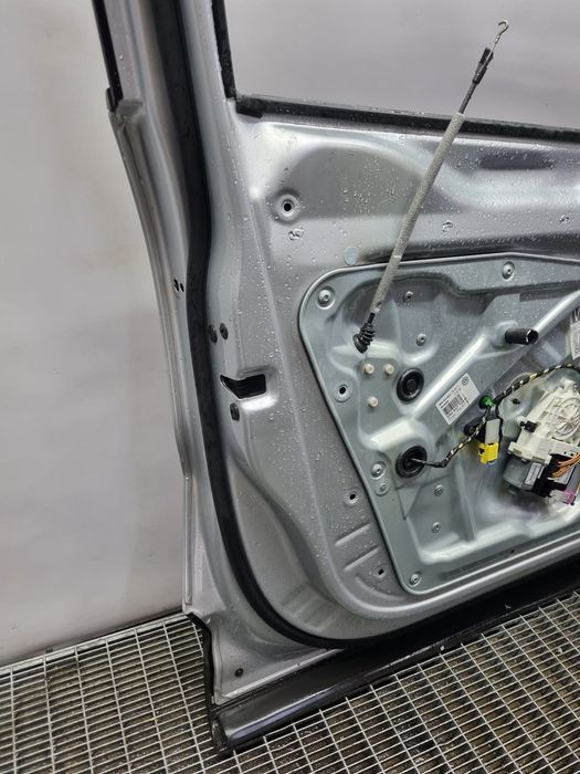 Usa Stanga Fata Volkswagen Tiguan 5N - SUV 4 Usi SILVER (1481)