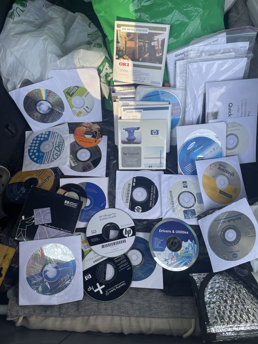 Дискове с програми 35бр!