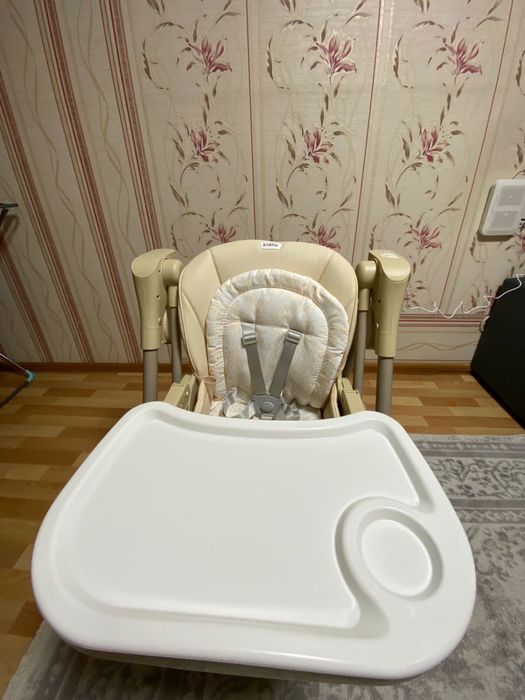 Продам детские стульчики