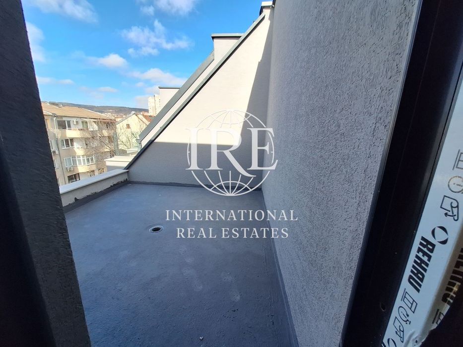 3-стаен в Варна-Окръжна болница площ 218кв.м. цена 360000