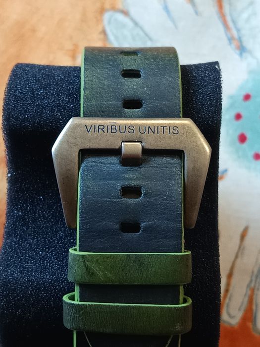 Часовник "Virbus Unitis" Selita automat