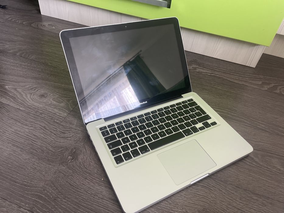 Vand macbook late 2009 functional