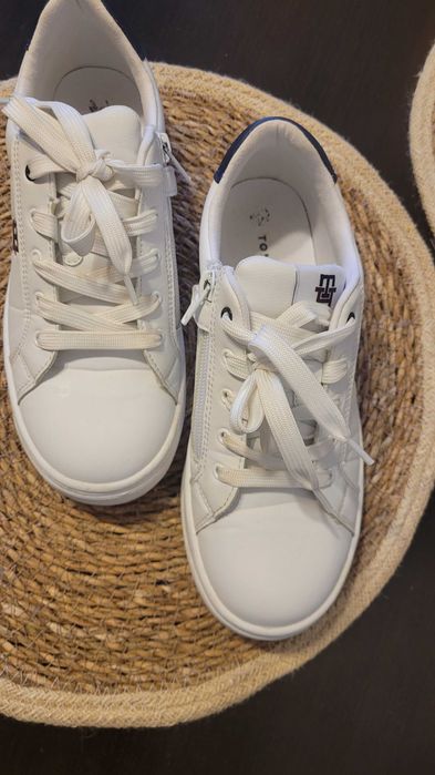 Sneakers unisex de vanzare
