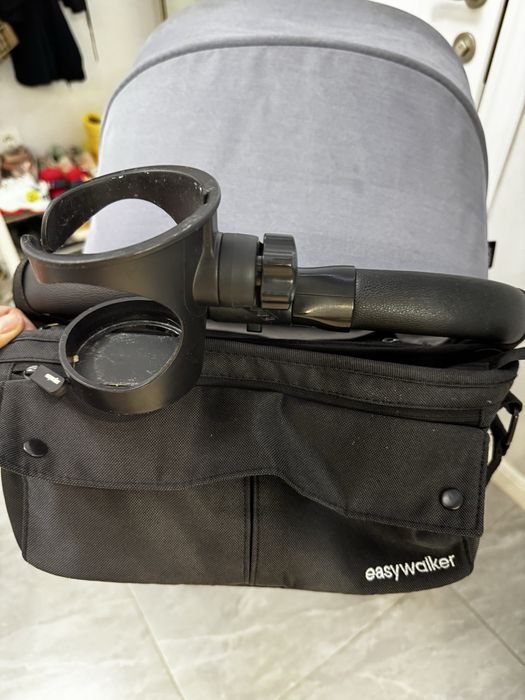 Продам прогулочную коляску