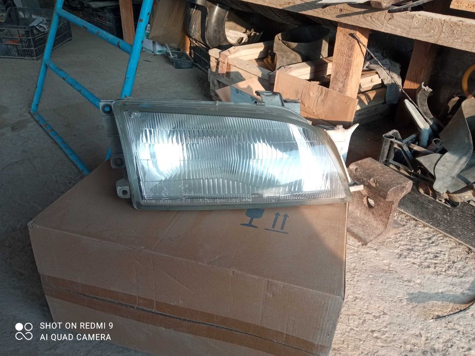 Фары от Toyota carina e