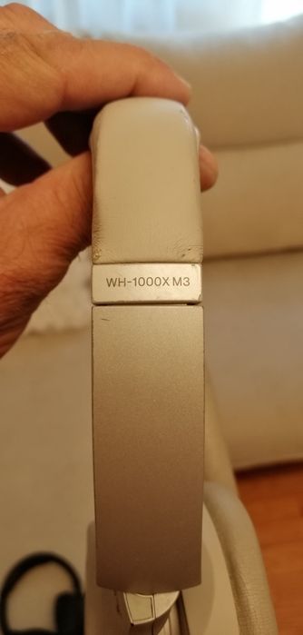 !! Ocazie.Vand casti Sony WH-1000XM4 si Sony WH-1000XM3 ori la pachet ori separat.