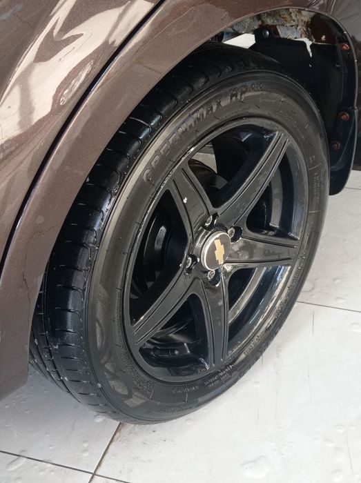 R15 diska balon sotiladi