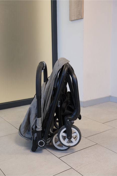 Cybex Eezy S – Компактна детска количка