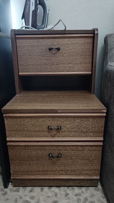 Продам тумбочки 2шт