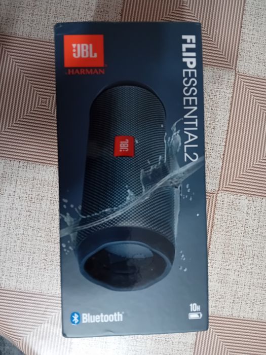 Vând boxa JBL Flip Essential 2