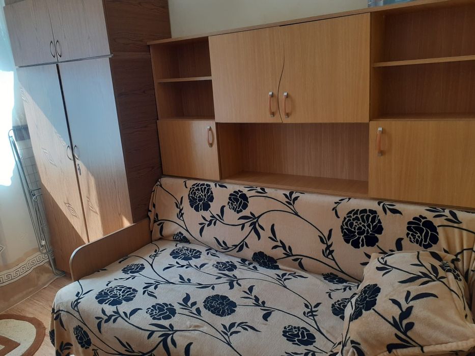 Apartament de închiriat.