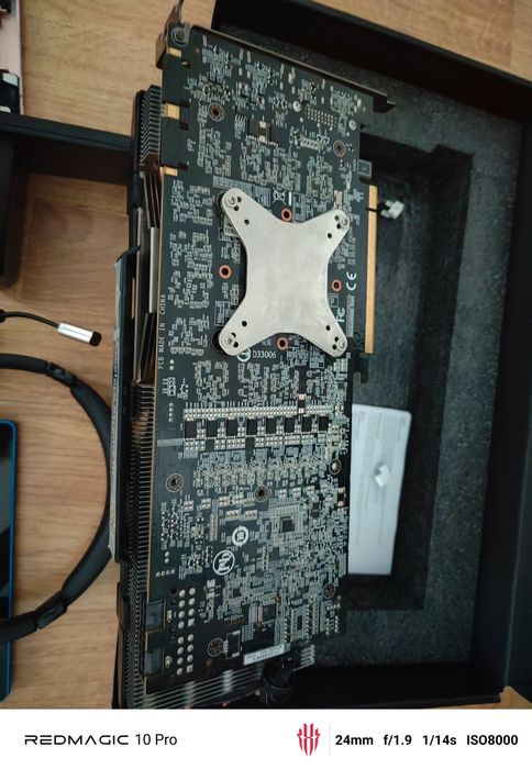 Gtx 1080 ti 11gb/ camera wifi/ iPad/căști