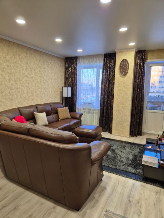 Диван из натуральной кожи, угловой