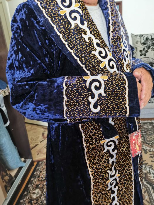 Продам чапан новый