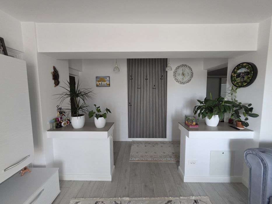 Apartament 3 camere.