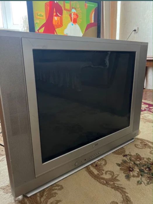 Продам рабочий телевизор