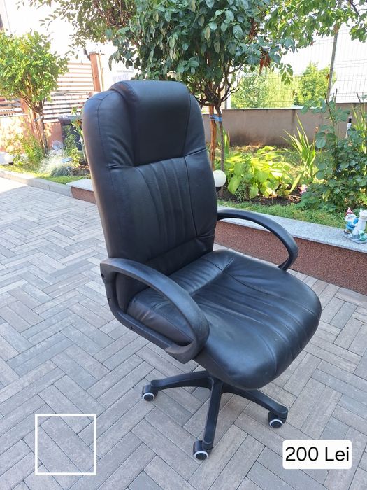 Vand scaune de birou marca Sitland