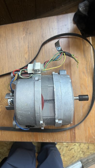 Электродвигатель стиральной машины