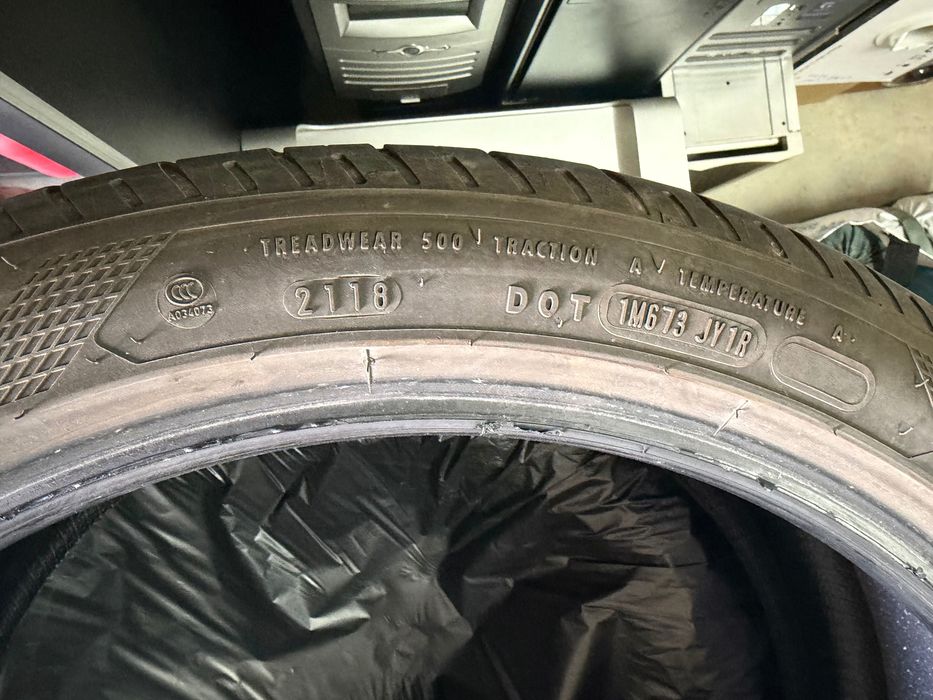 Продавам гуми 255/40/20 GoodYear Eagle F1 за Tesla Y