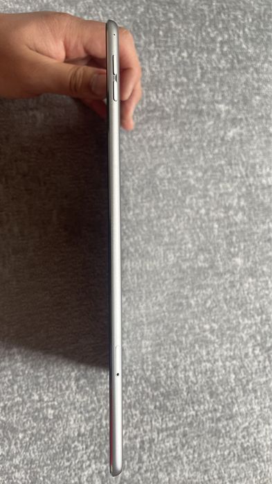 IPad Air 2 / 64Gb (Wi-Fi LTE / 4G)