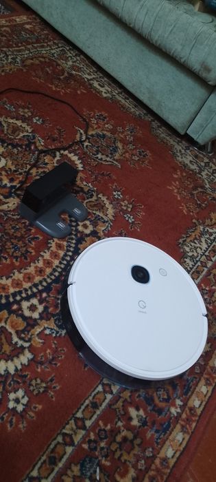 Робот пылесос YEEDI